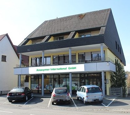 Das Gebäude der Zentrale von Anoxymer bei Amberg in der Oberpfalz